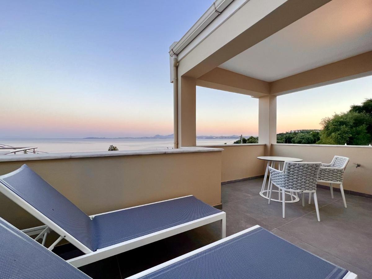 Luxury Villa Barbati Sun With Private Pool By Dadovillas エクステリア 写真