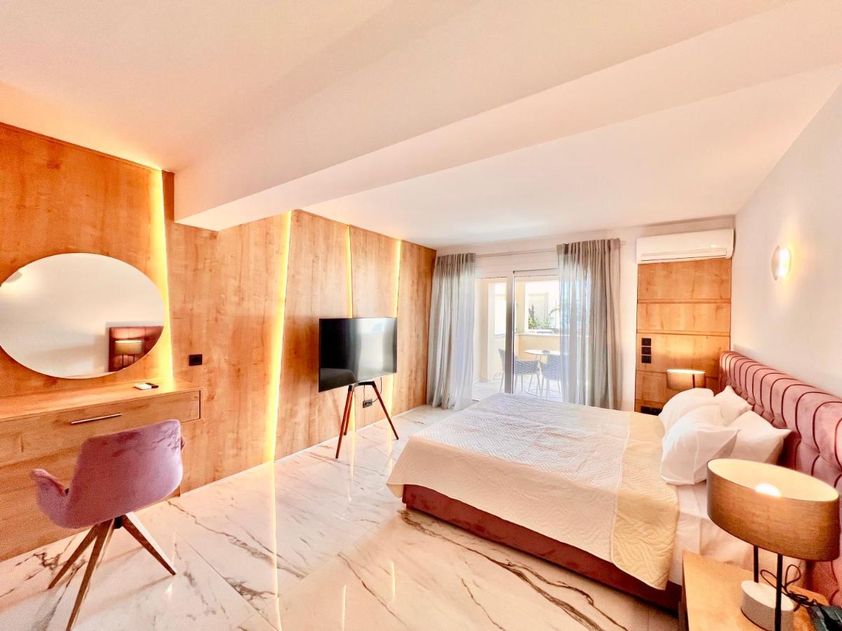 Luxury Villa Barbati Sun With Private Pool By Dadovillas エクステリア 写真