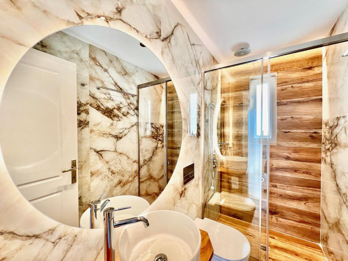 Luxury Villa Barbati Sun With Private Pool By Dadovillas エクステリア 写真