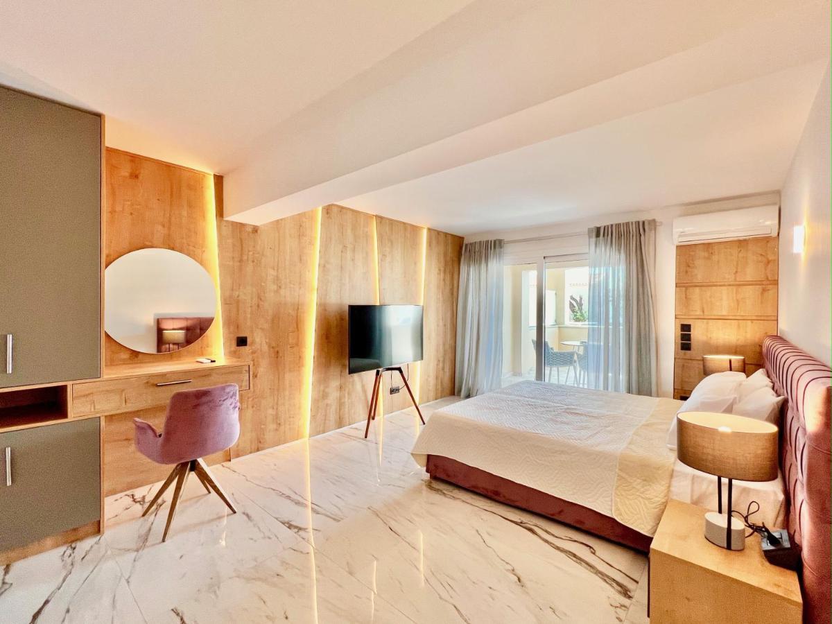 Luxury Villa Barbati Sun With Private Pool By Dadovillas エクステリア 写真